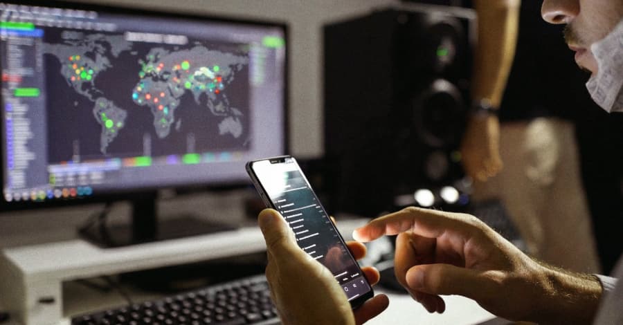 UNC3753 Used Vishing and Physical Intrusions in U.S. Data Theft Extortion Campaign